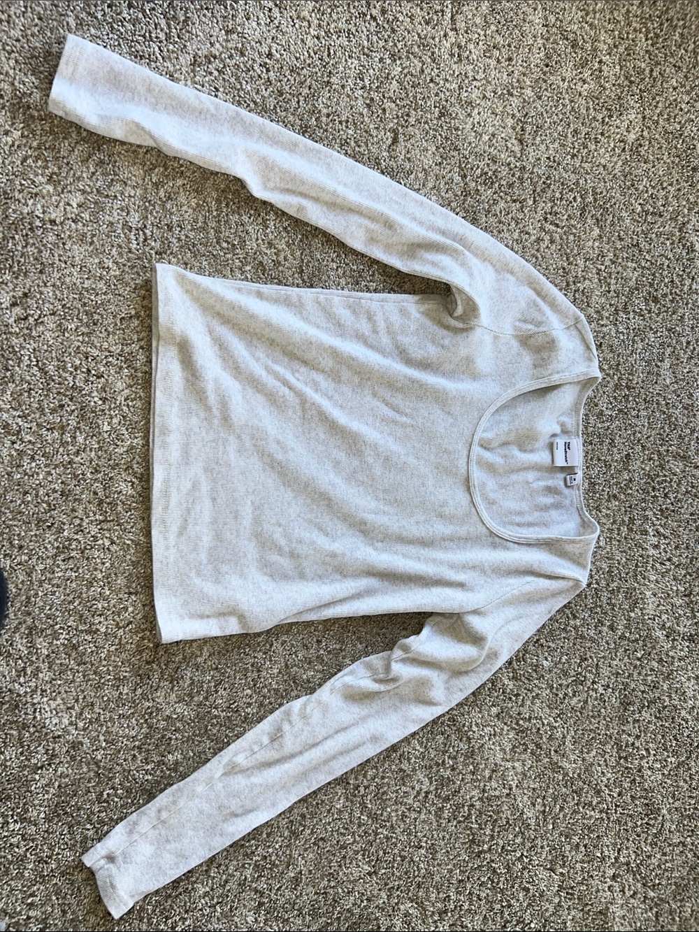 TNA Aritizia Light Gray Scoop Neck Long Sleeve Top